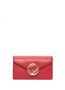 fendi kırmızı logolu kadın deri çantası
